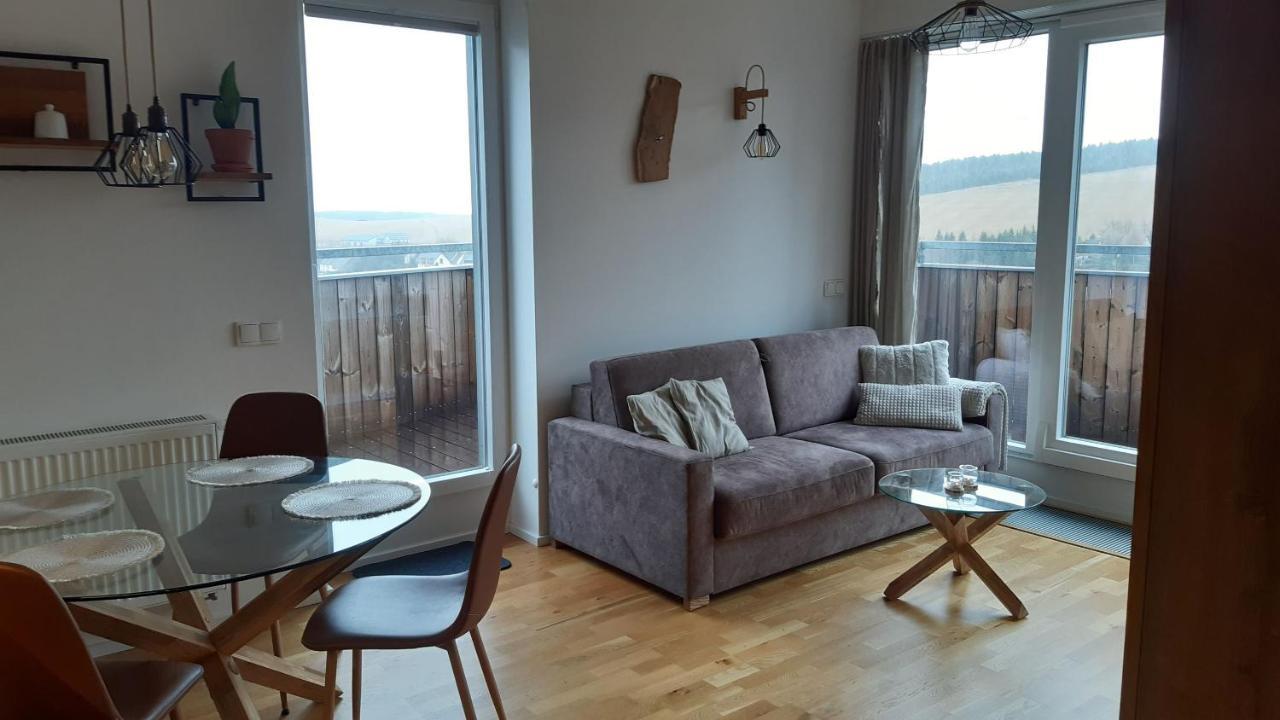 Mezonetovy Apartman Se Dvema Balkony A Vyhledem Loucna pod Klinovcem Exterior photo
