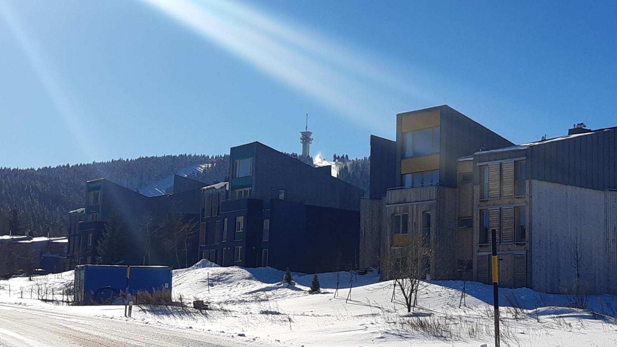 Mezonetovy Apartman Se Dvema Balkony A Vyhledem Loucna pod Klinovcem Exterior photo